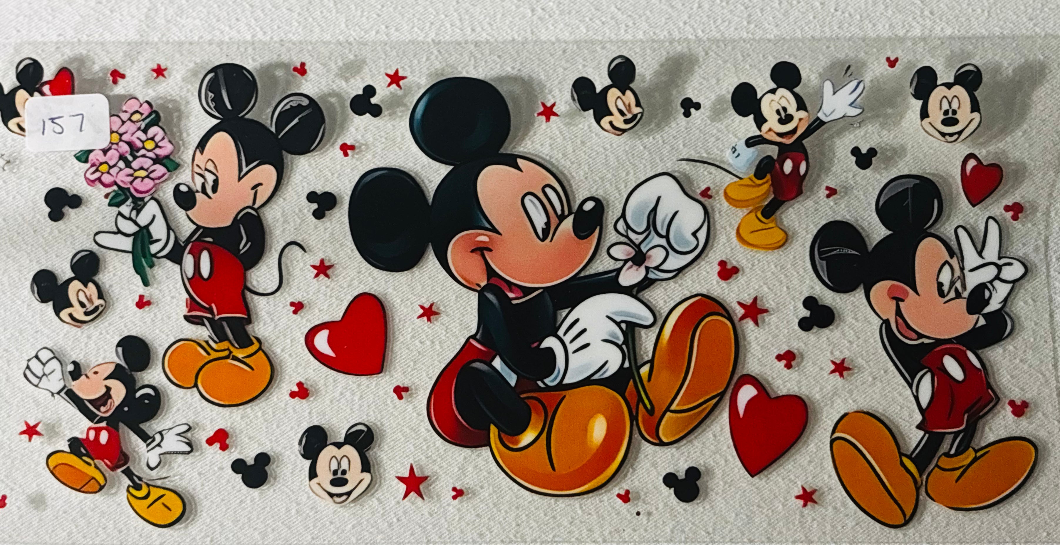 157 Mickey Mouse -hearts